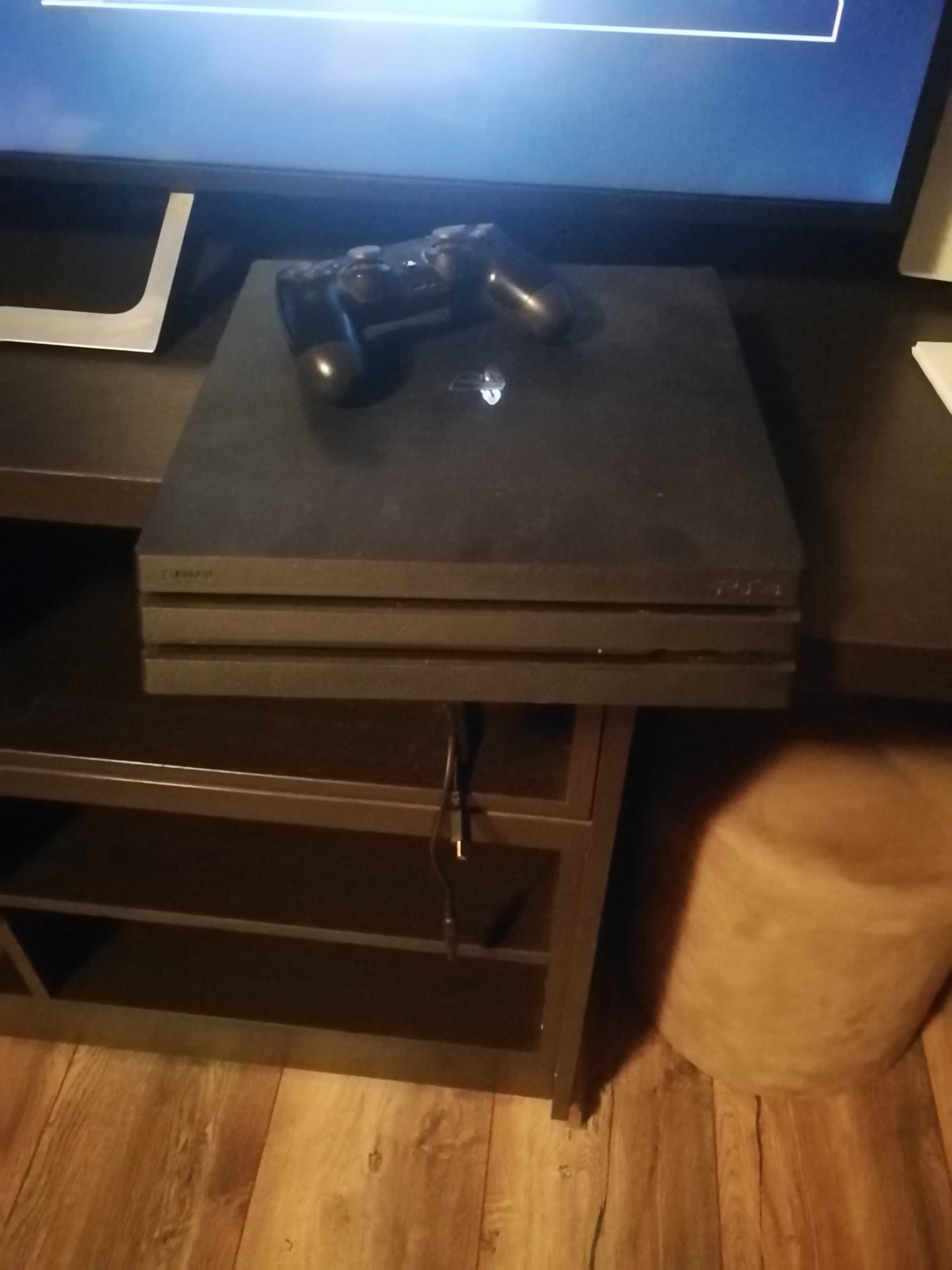 PS4 Pro с много топ игри