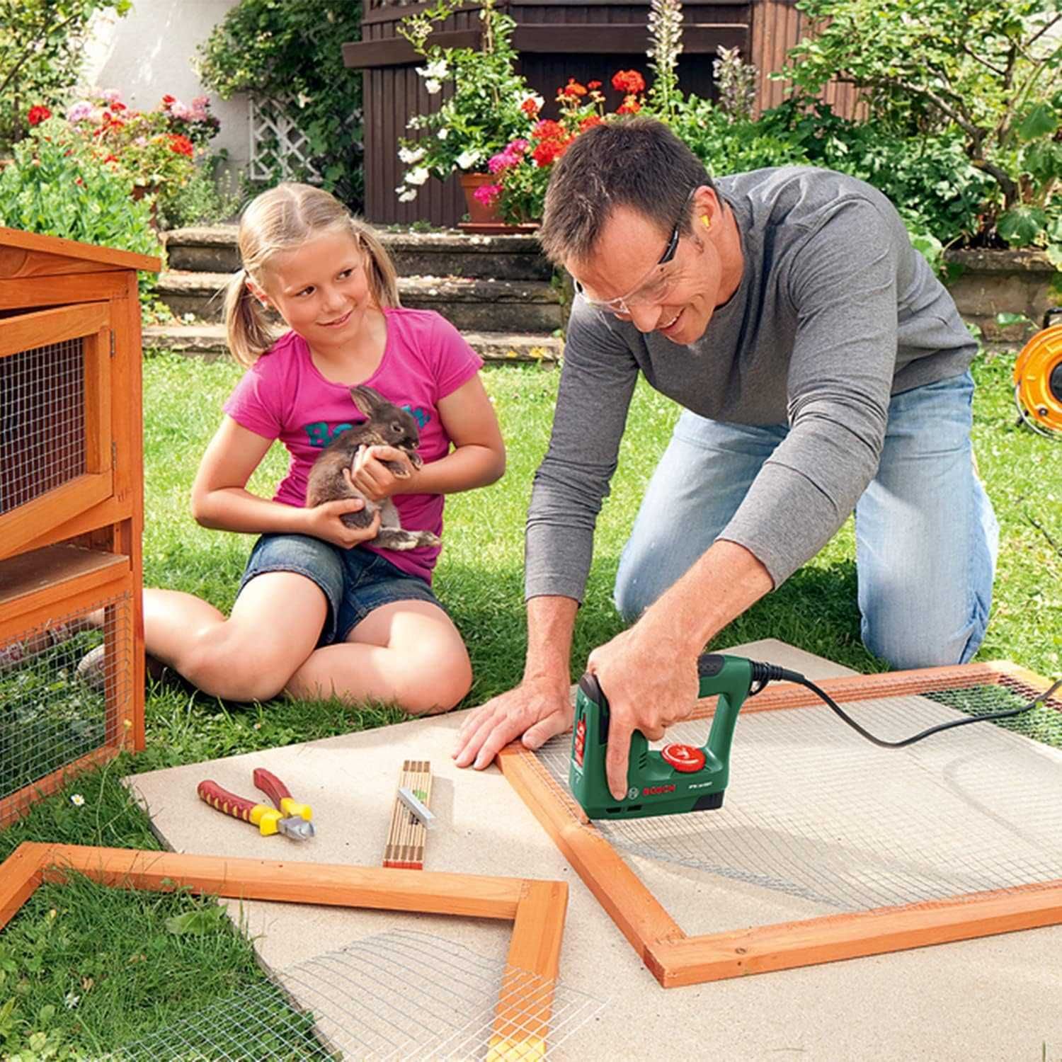 Capsator electric Bosch PTK 14 EDT (240 W, în ambalaj de carton)