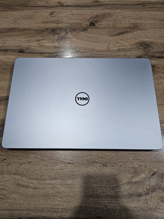 Ноутбук Dell inspiron 17