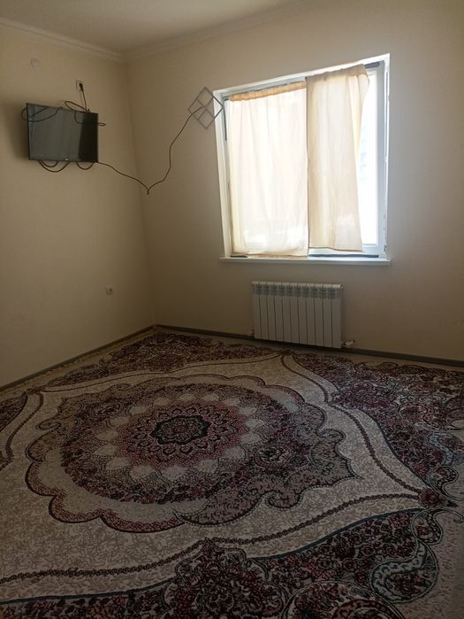 Qorasuv 1 da Fayzmarketni qarshisidagi domda yangi ikki xonalik uy