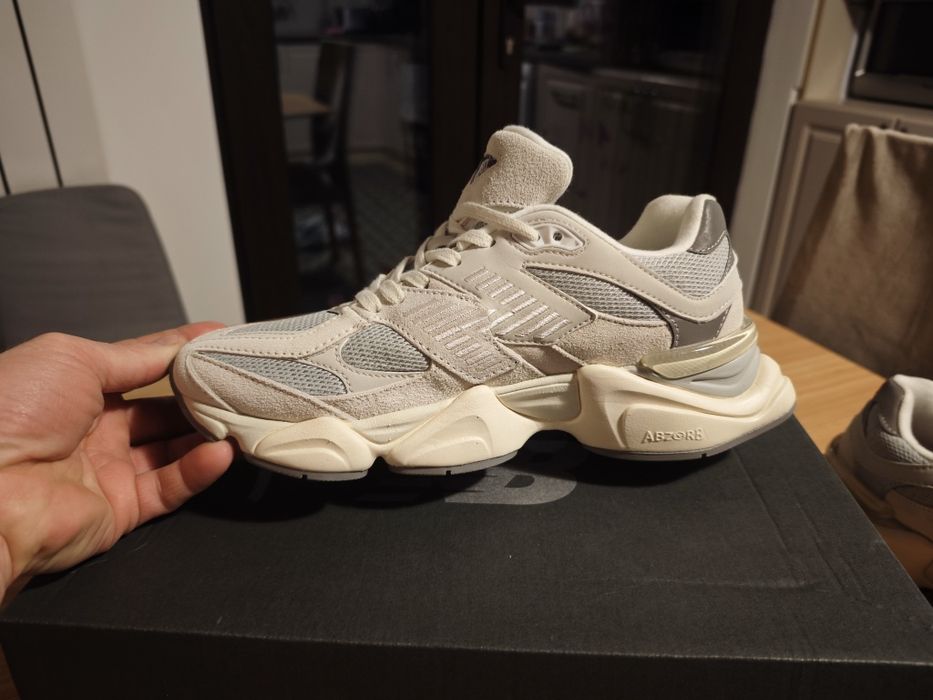 Adidași New Balance 9060