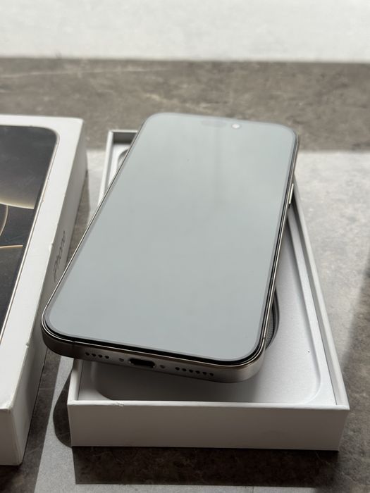 НОВ! iPhone 16 Pro Max 256GB ГАРАНЦИЯ!