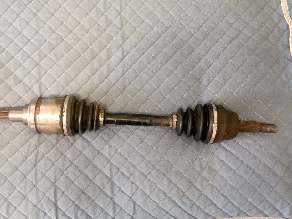 Продам привод левый камри 40.обьем 3.5 американец 2006год