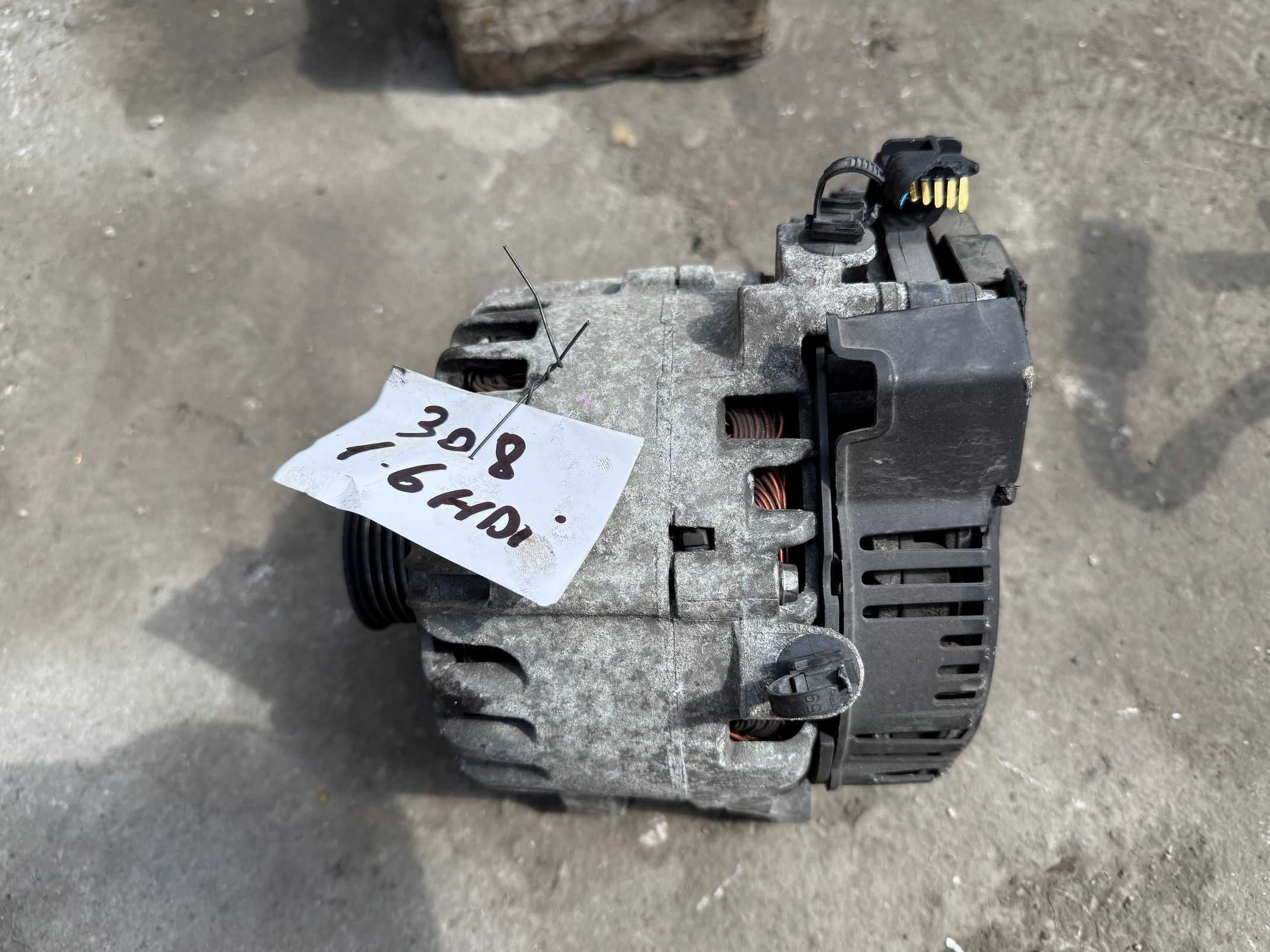 Alternator cu mufa rupta Peugeot 308 SW, 1.6 e-HDI/ blueHDI 2013