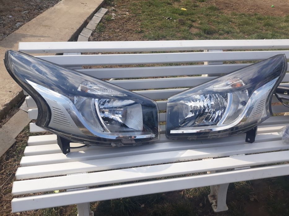 Фарове стопове за влекачи,Сканиа,Волво, Ауди.А4 А5 Туаран BMW Renault