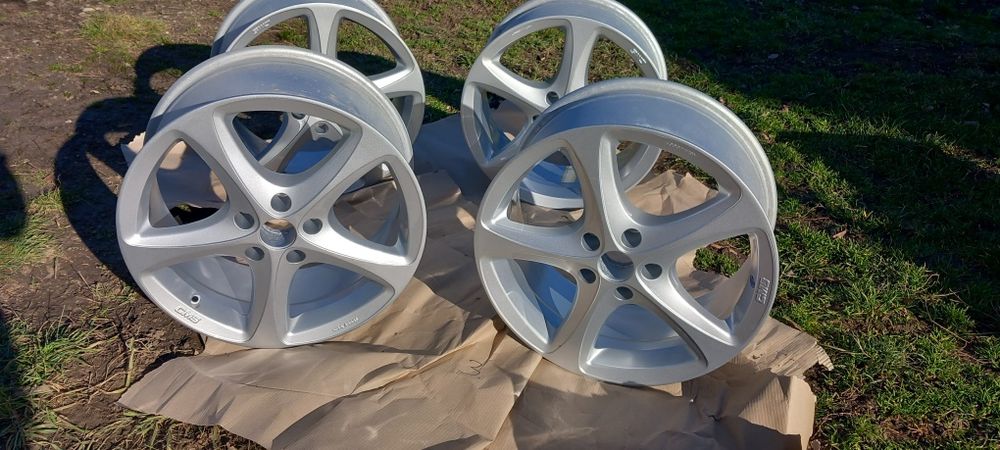 Vând sau schimb Jante aliaj Megane 18" 5x114,3 în stare perfectă  Niss