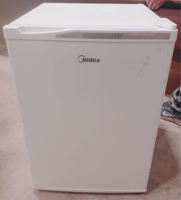 Продам холодильник офисный