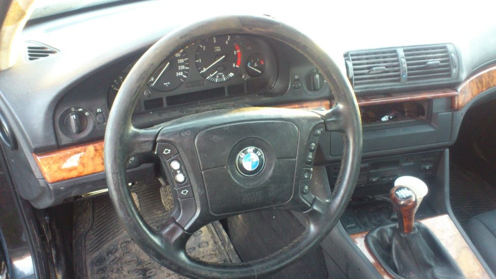 Бмв е39 525 тдс на части