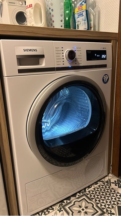 Masina de spalat Bosch si uscator de rufe Siemens IQ700 A+++