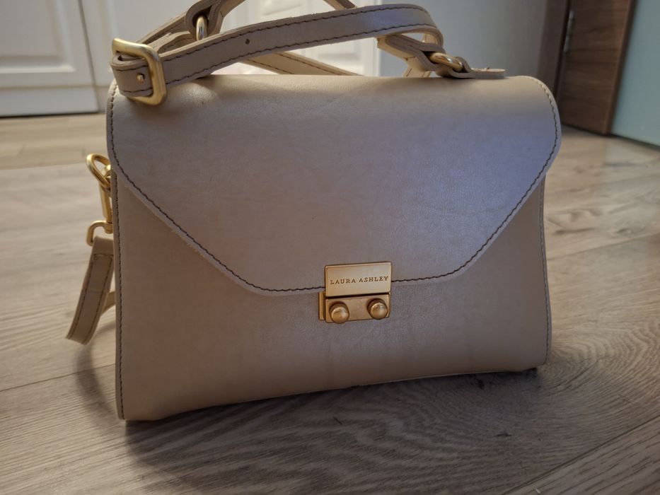 Чанта Laura Ashley златиста