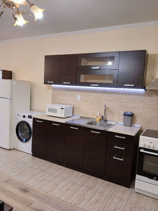 Двустаен Възраждане с Асансьор, Интернет