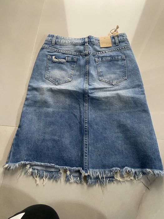 Fusta de blugi,marimeaM de culoare albastra