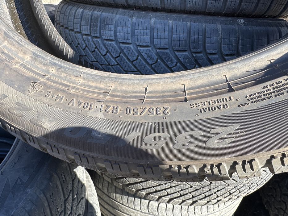 Vand set cauciucuri Pirelli Winter Scorpion 2 235/50/21