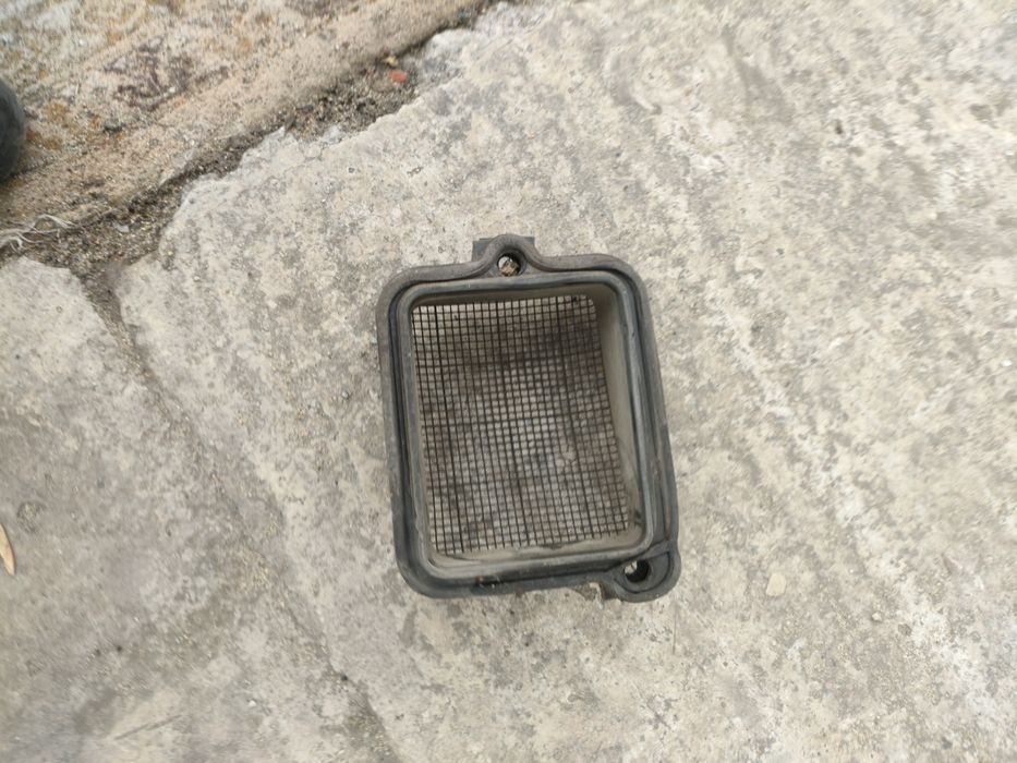 Корпус салонного фильтра.