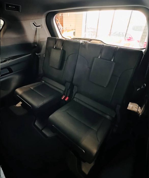 Lexus LX 600 год 2022