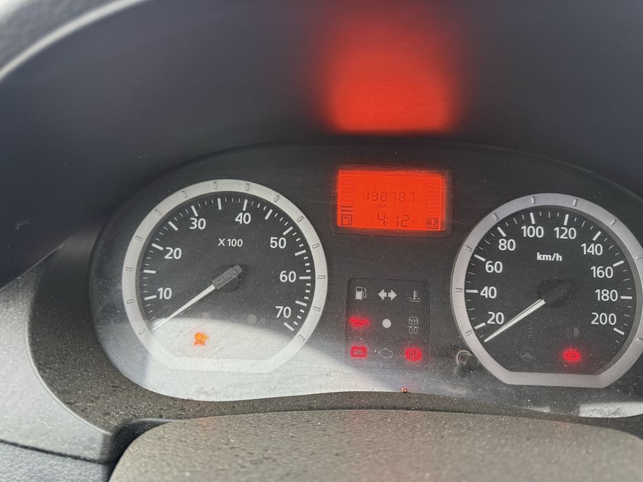 Dacia logan avariat
