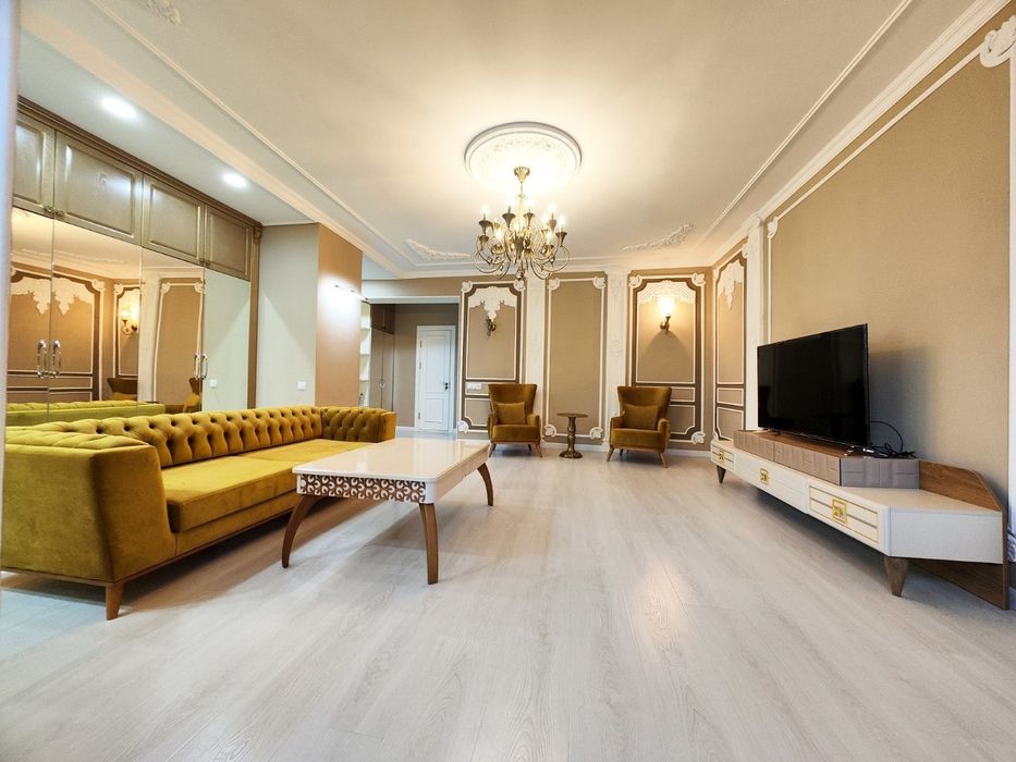 Сдаётся в аренду просторная двушка в центре города на Ц-1