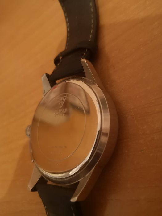 Ceas Guess Autentic bărbați pe negru Model W10562G3