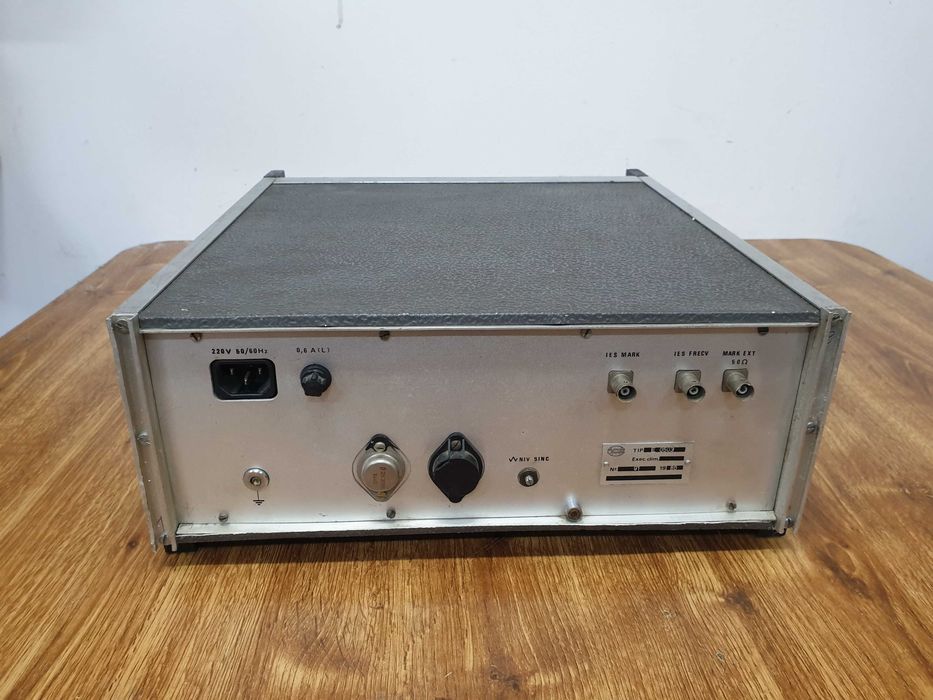 Generator de semnal E-0503 echipament de laborator electronică