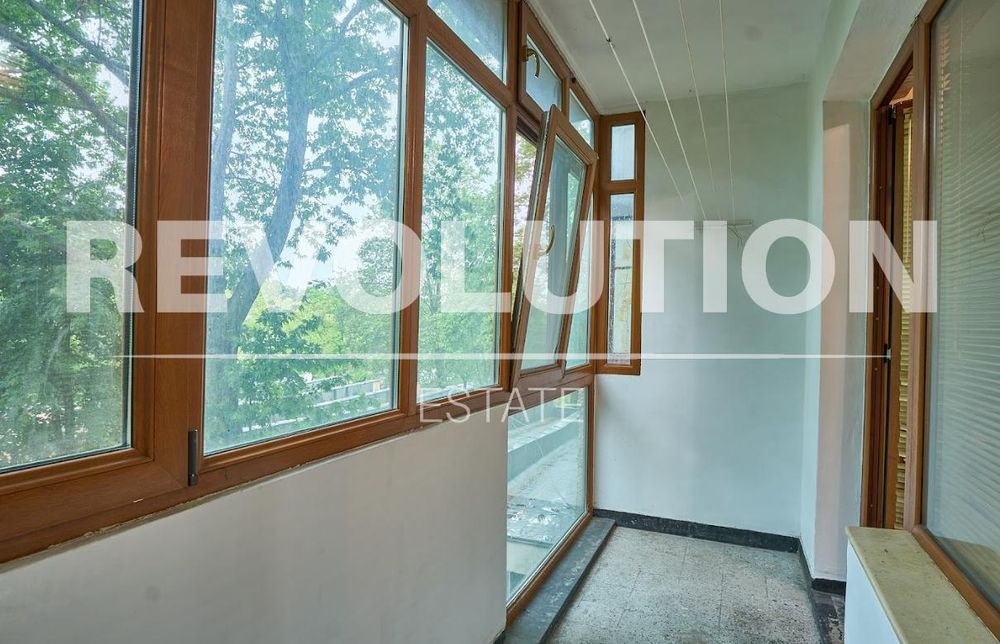 Тристаен апартамент в района на кв. Кършияка