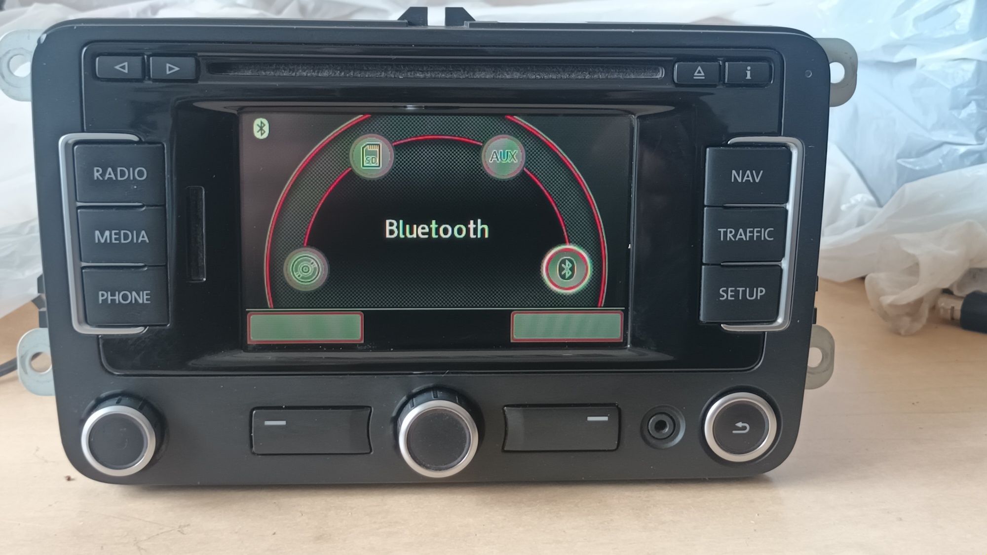 VW RNS 315 Radio CD Navi Bluetooth VW Transporter T5 Passat Octavia