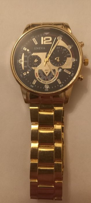 Часы наручные кварцевые.