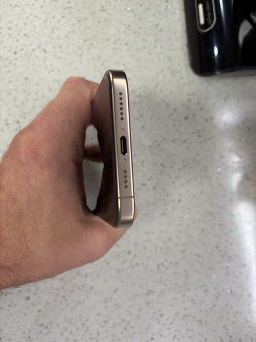 iPhone 16 Pro max Desert Titanium 256G LLA
