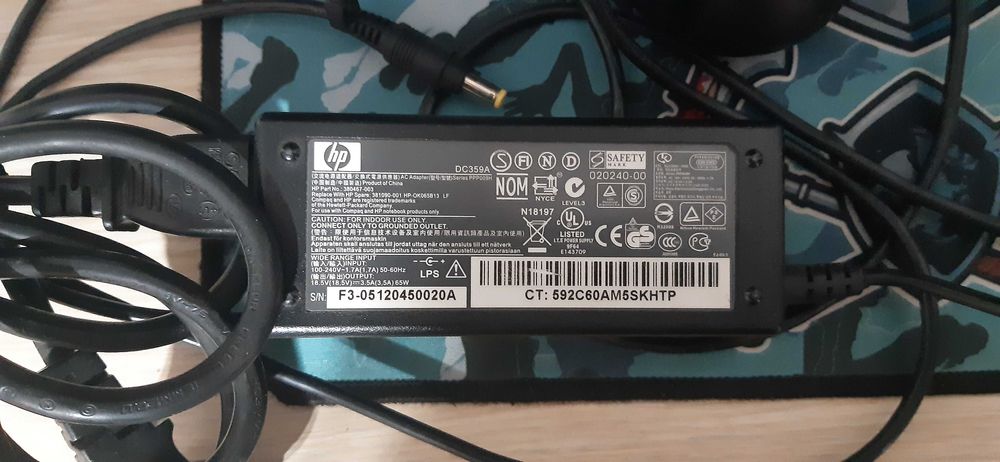 Încărcător laptop HP  model DC359A  3,8x1,7mm