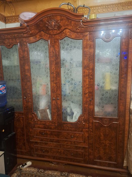 Stenka sotiladi srochna