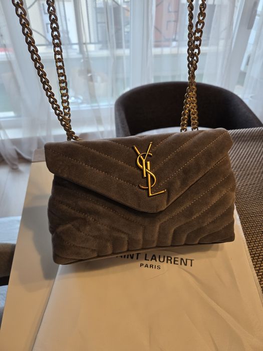 Saint Laurent естествен велур сива