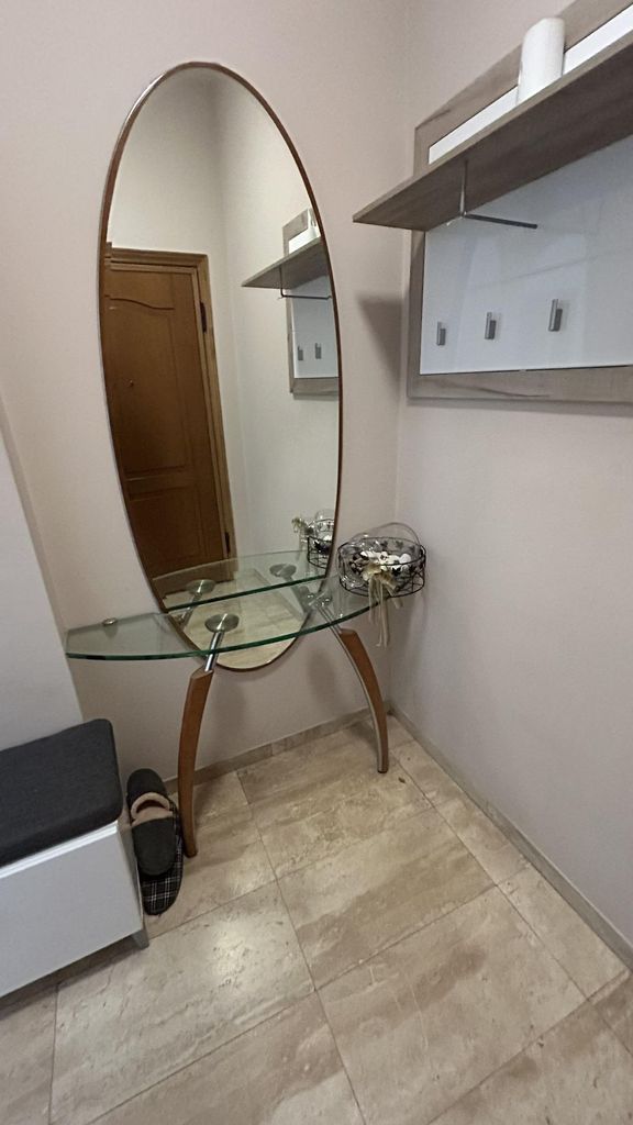 Дава се под наем Тристаен апартамент в София, Център - 112 кв.м за 1200 € - Снимка #10