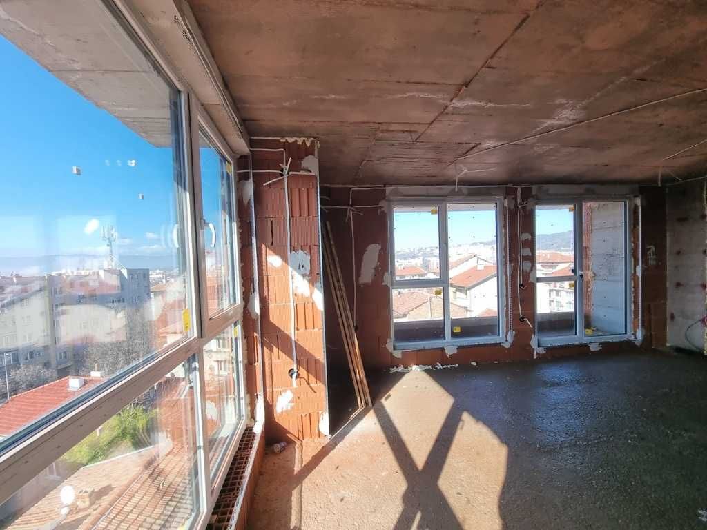 Тристаен апартамент за продажба в широк център на гр. Благоевград