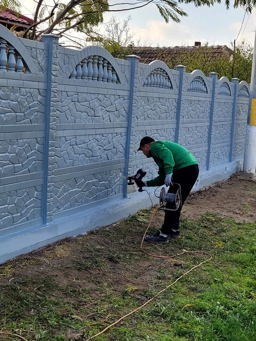 Execut lucrari de constructii si demolari