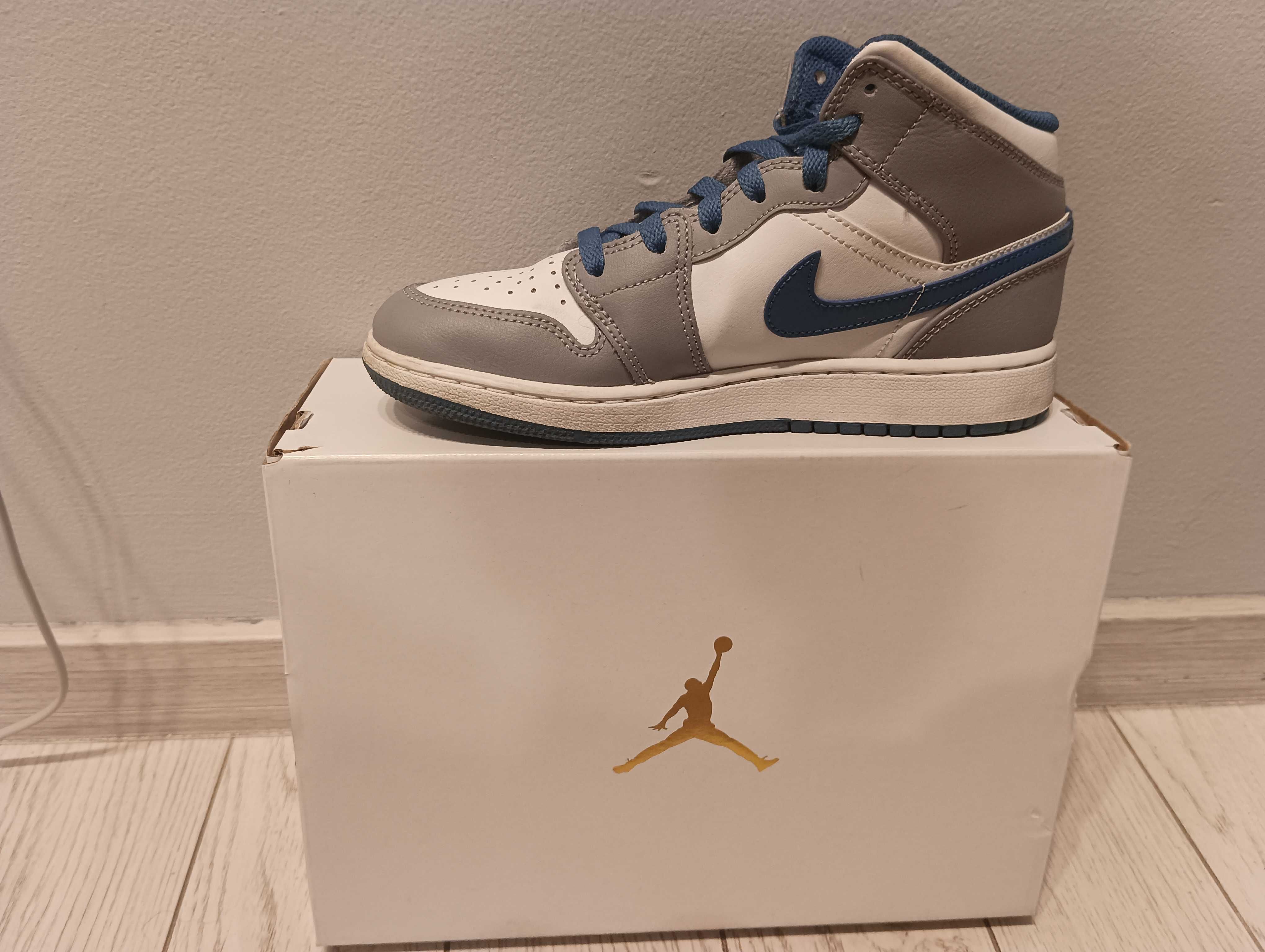 Nike Jordan men 38