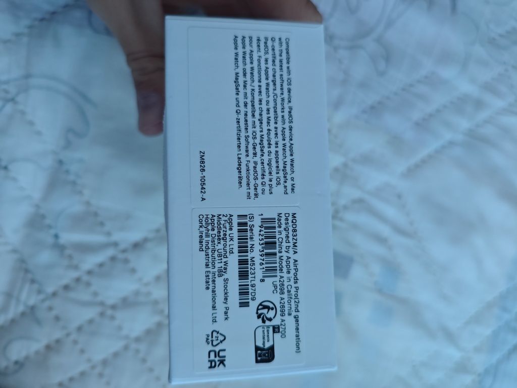 AirPods Pro 2-пълен комплект + AppleCare+ до ноември 2025