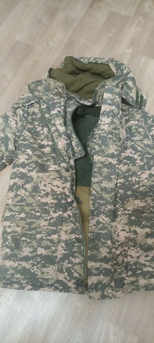 Продам бушлат ватник .