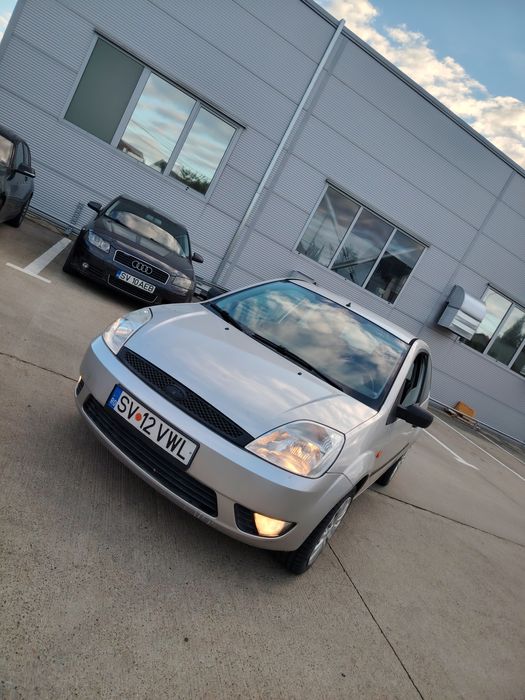 Vând Ford Fiesta