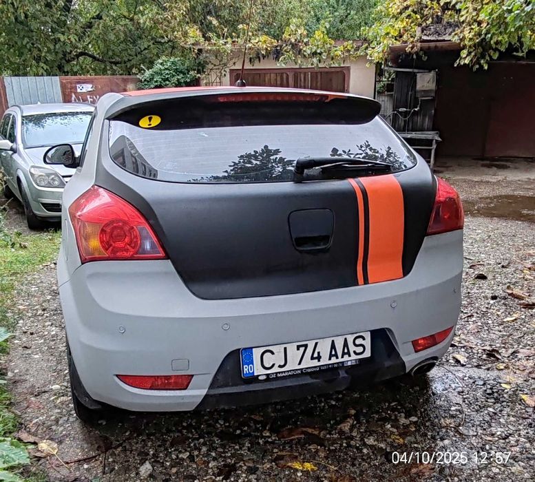 Vând KIA cred pro