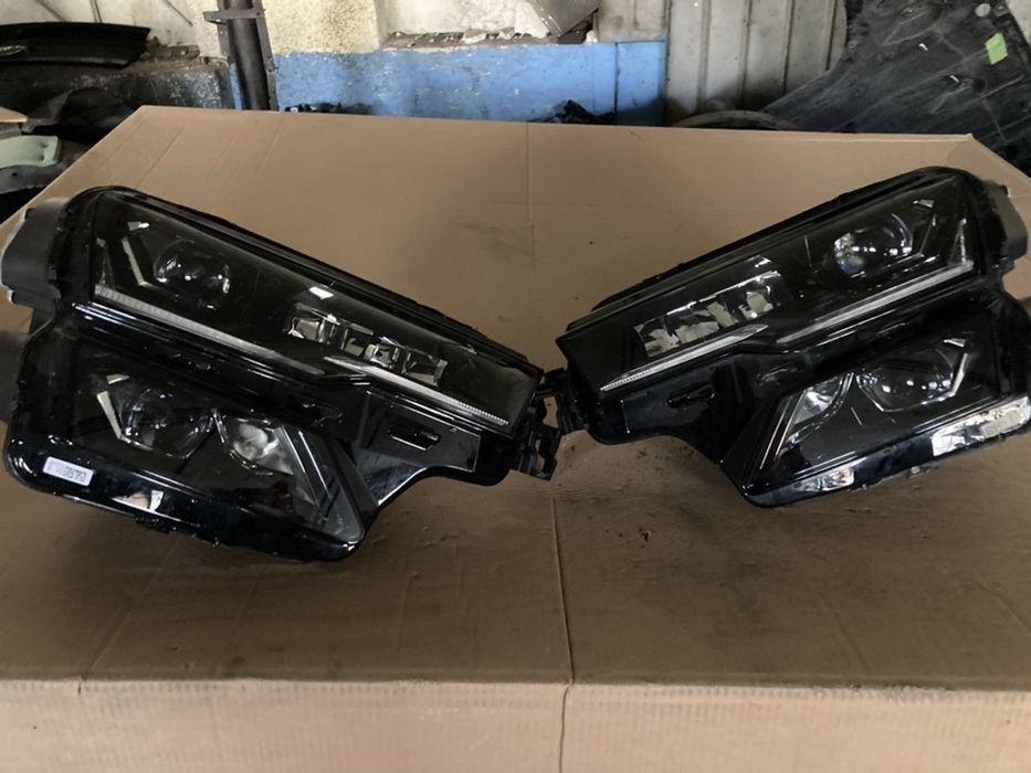 Far SKODA KAROQ facelift 2022 , 2023 far Stanga dreapta