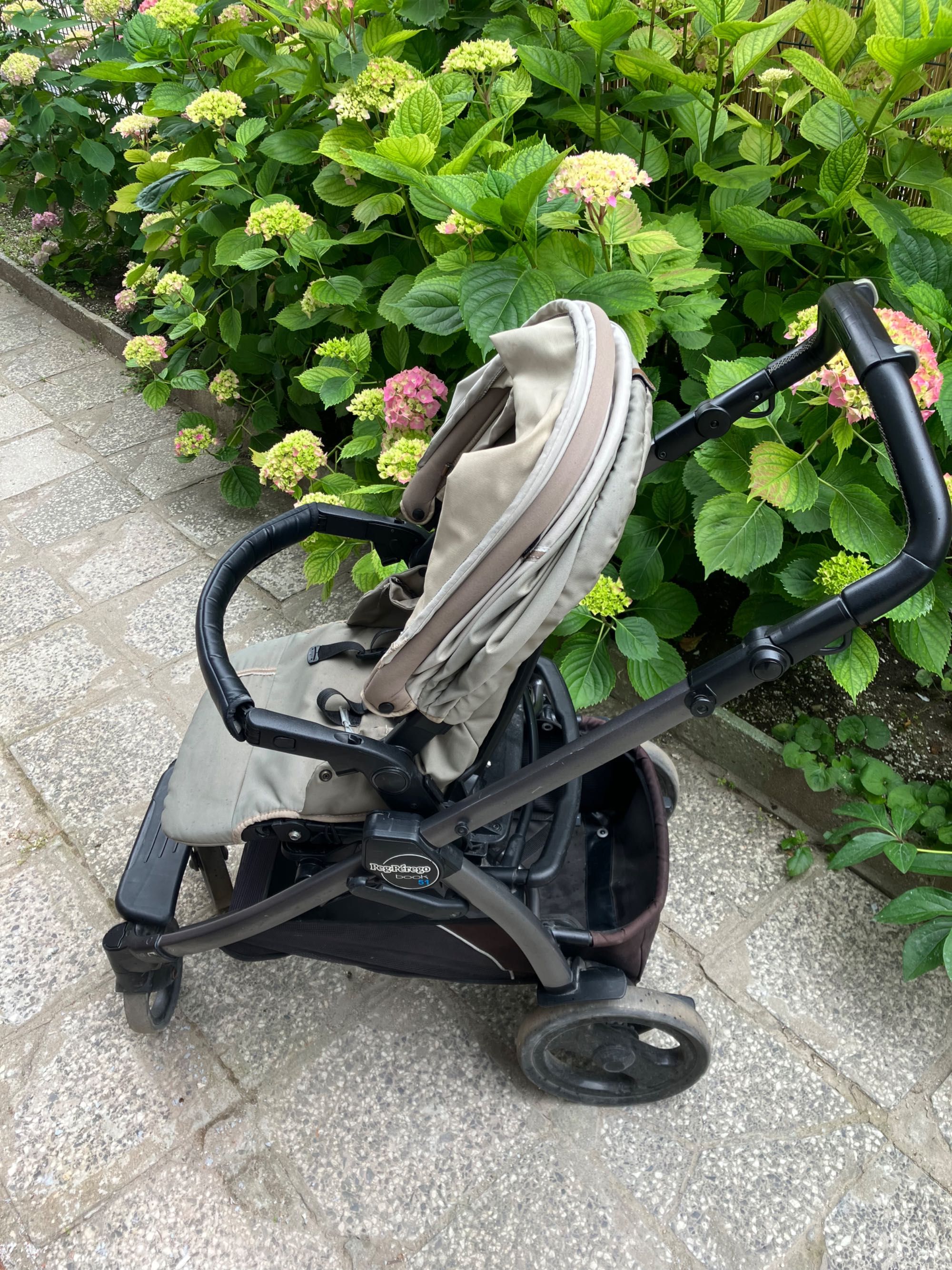 Бебешка бежова количка Peg Perego