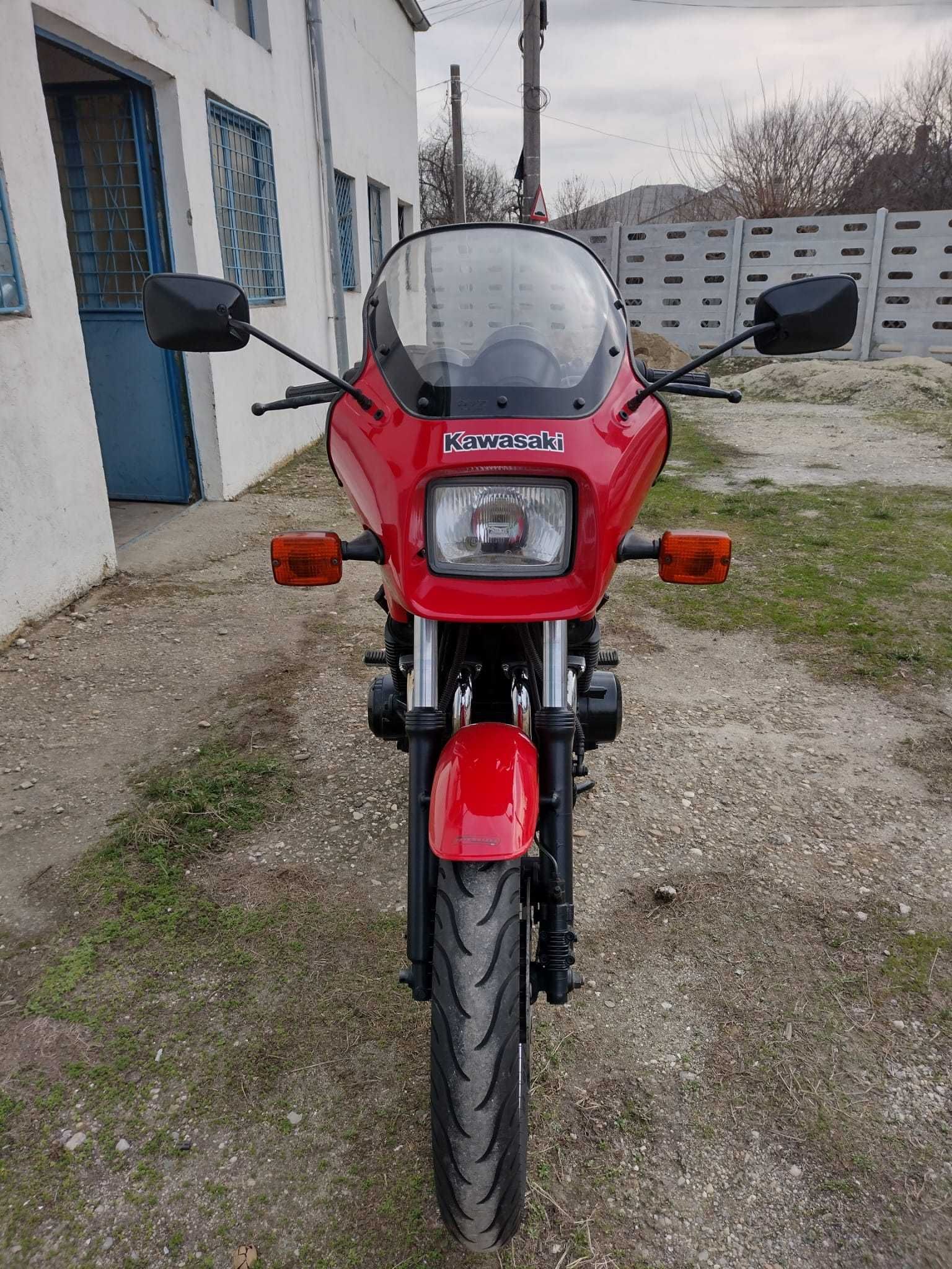 Motocicleta KAWASAKI GPZ 400 an 1993