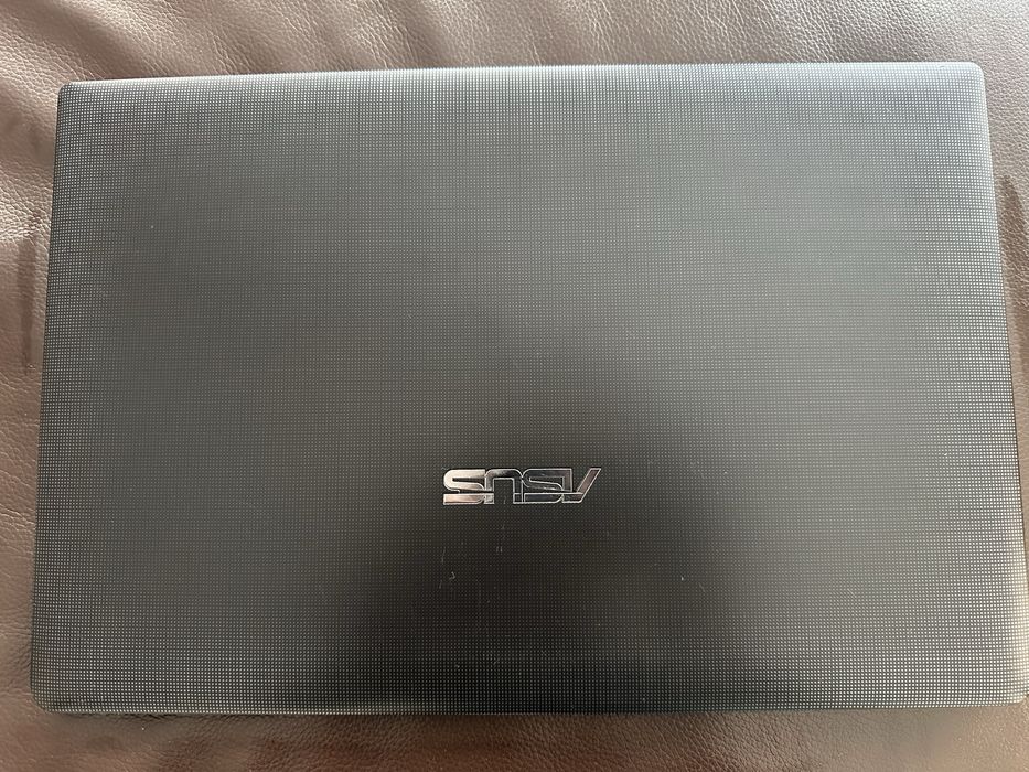 Лаптоп ASUS x501A