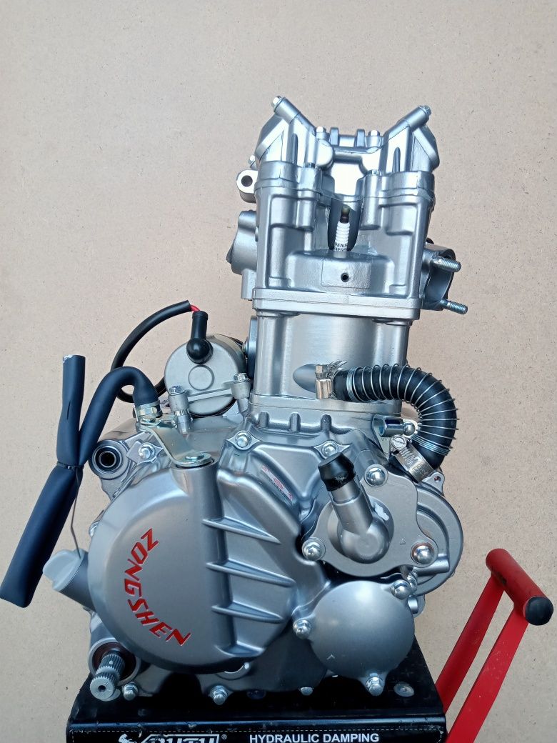 Двигатель Zongshen  CBS300 ZS 174MN