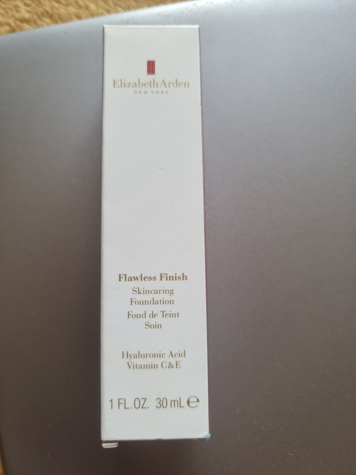 Fond de ten Elizabeth Arden Flawless Finish 110N