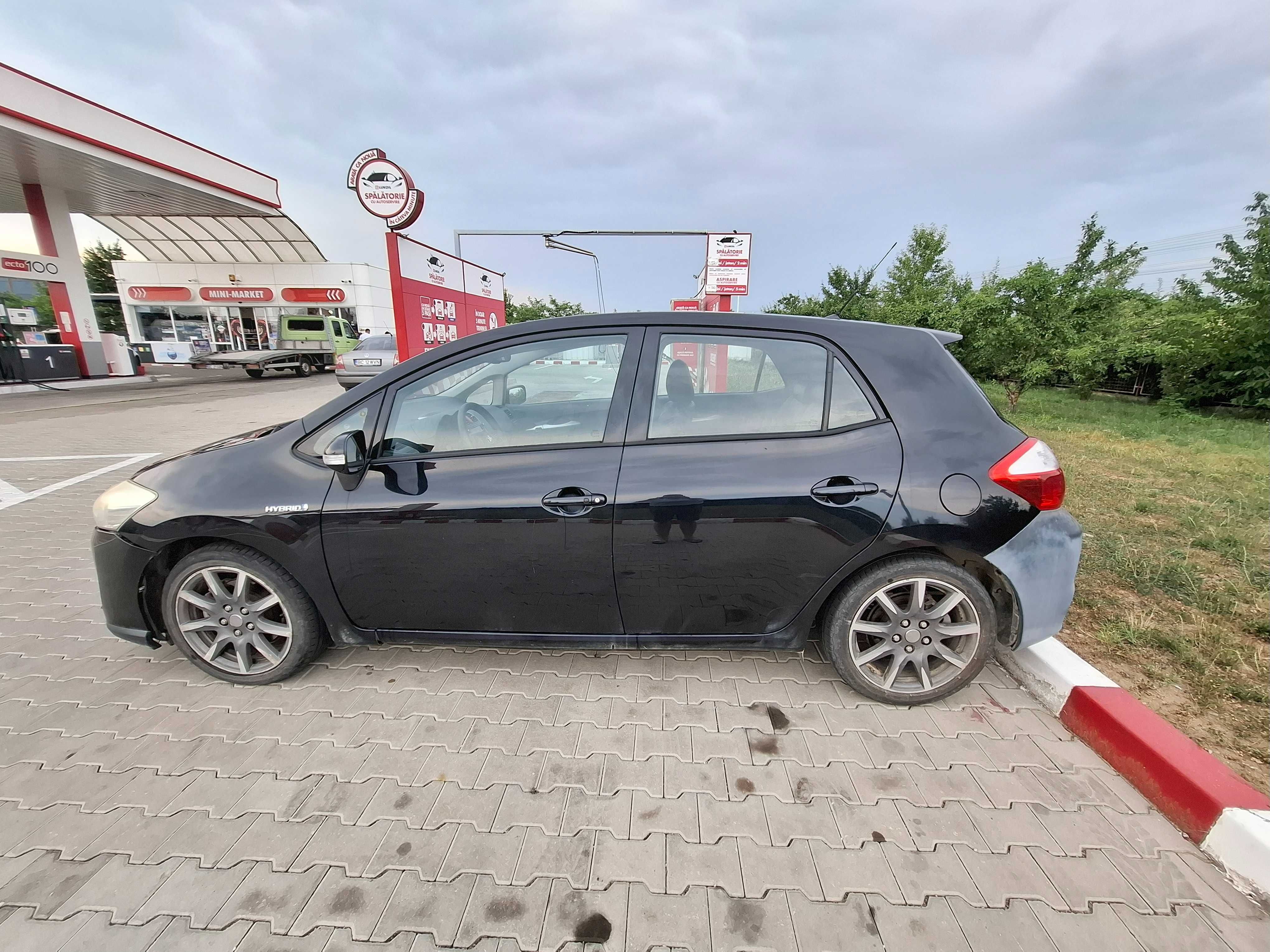 Toyota Auris hybrid 1,8, 2011+GPL