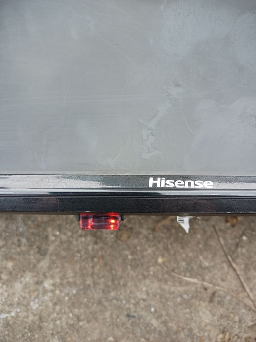 Televizor Hisense 102 cm ECRAN SPART