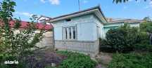 Casa cu teren 322 mp , libera , zona Prutului