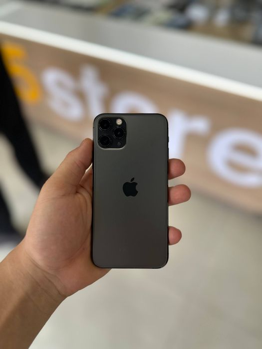 Iphone 11 pro.     .