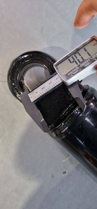 Cilindru hidraulic utilaje  preț 960 se poate trimite prin curier rapi