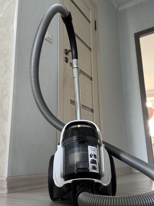 Продам Пылесос Bosch